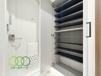  �V���[�Y�{�b�N�X