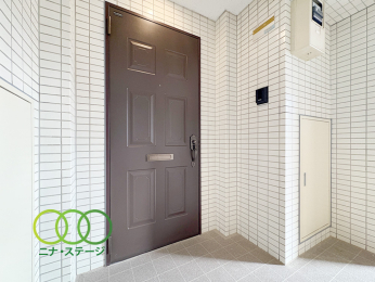  �����ց�