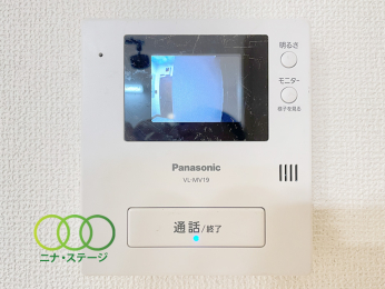  TV���j�^�[�t���C���^�[�t�H��