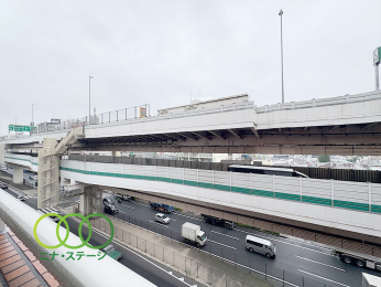  �����]��
�쐼�����o���R�j�[����̒��]