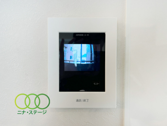  TV���j�^�[�t���C���^�[�t�H��