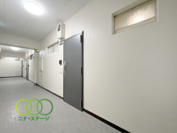  �����փh�A��