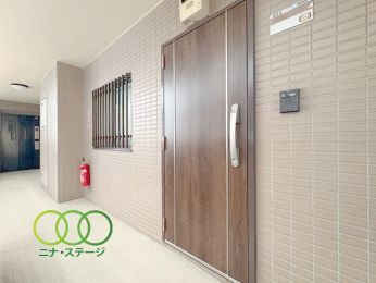  �����փh�A��