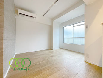  ����9.8����LDK�B�t���[�����O�V�K�{�H�ɂ��A���邭���ꊴ�̂���S�n�悢���r���O��Ԃ��L����܂���