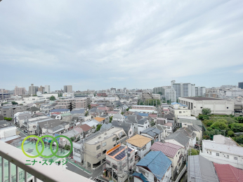  �����]��
�쐼�����o���R�j�[����̒��]
