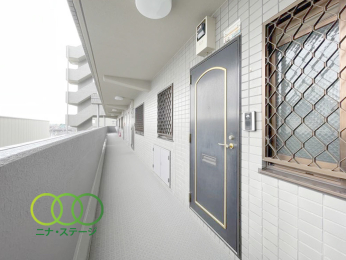  �����փh�A��